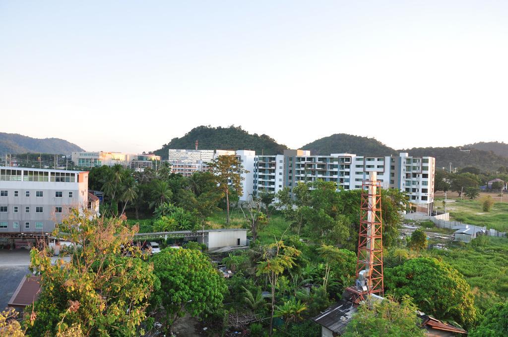Dusit Naka Place Phuket Exterior photo