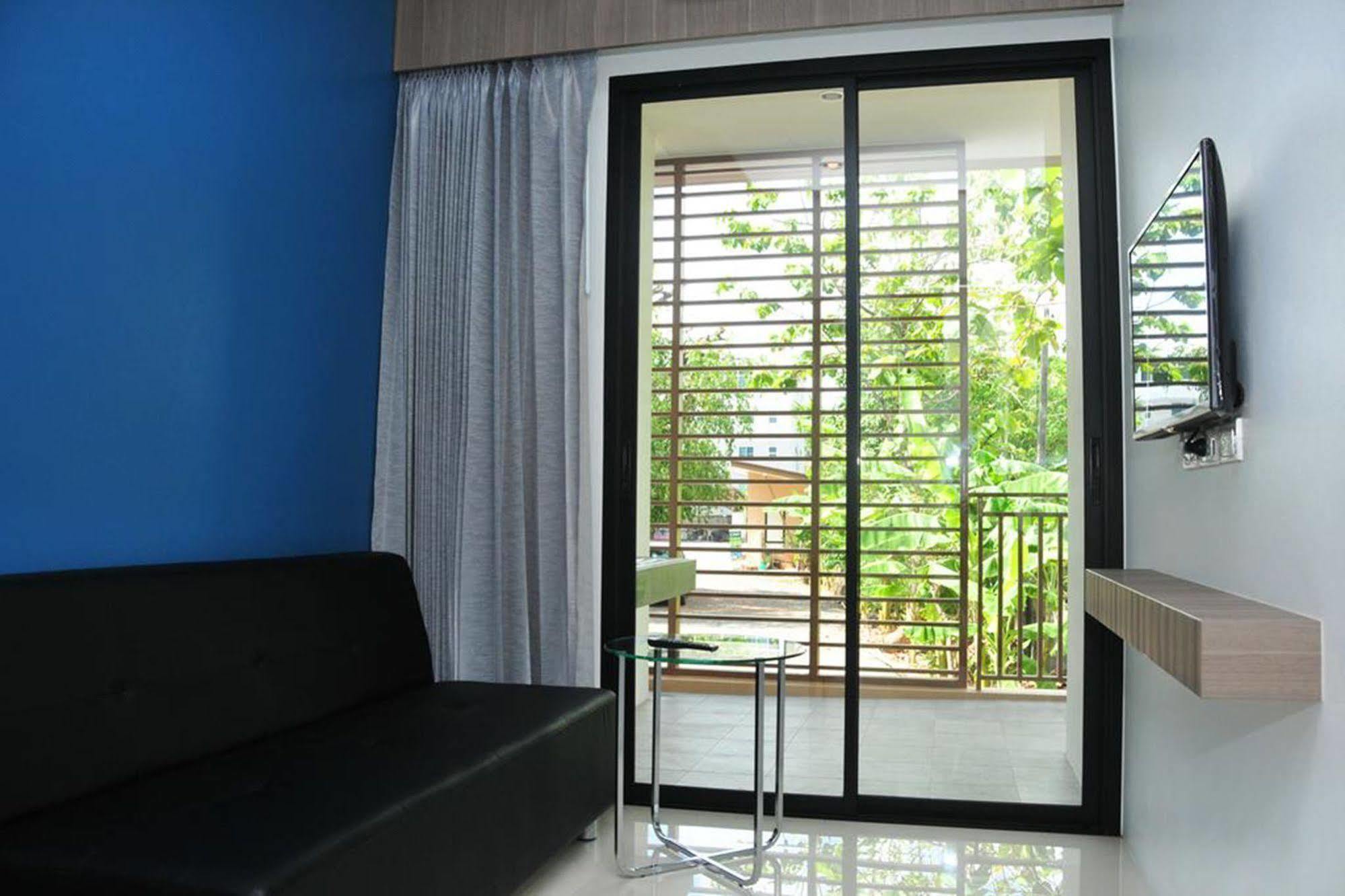 Dusit Naka Place Phuket Exterior photo
