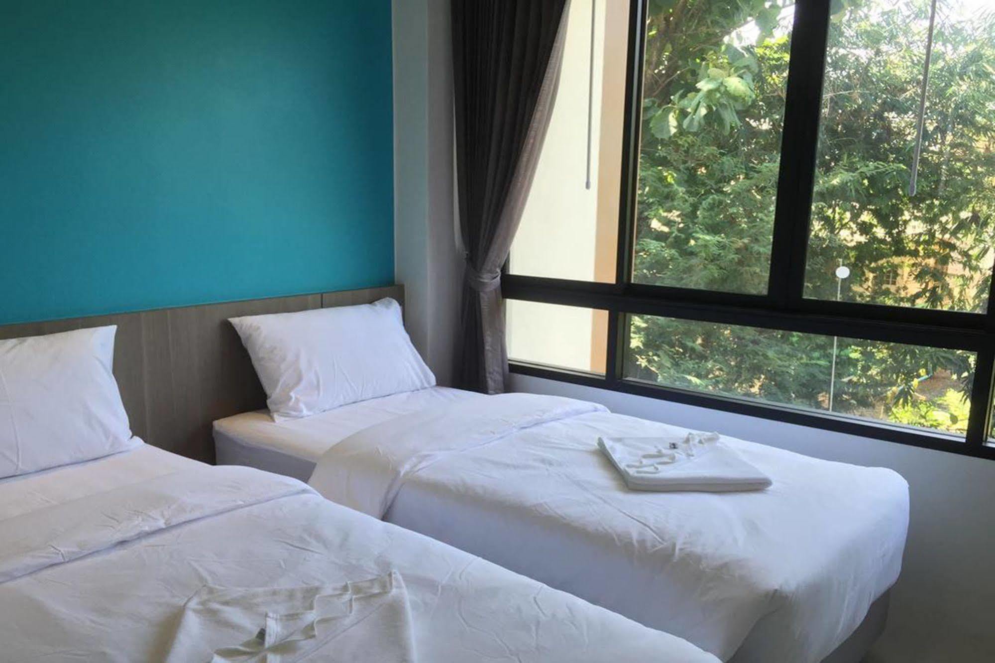 Dusit Naka Place Phuket Exterior photo